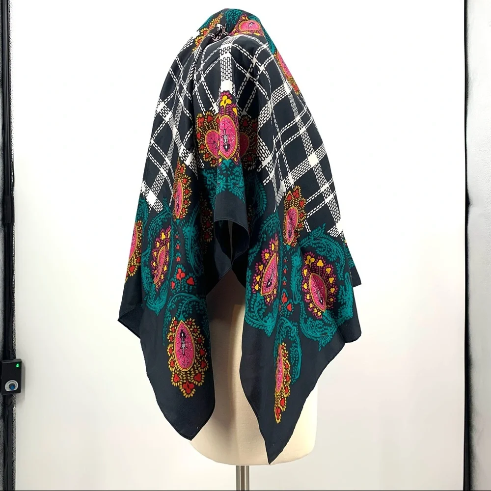 Diane Von Furstenberg beautiful plaid